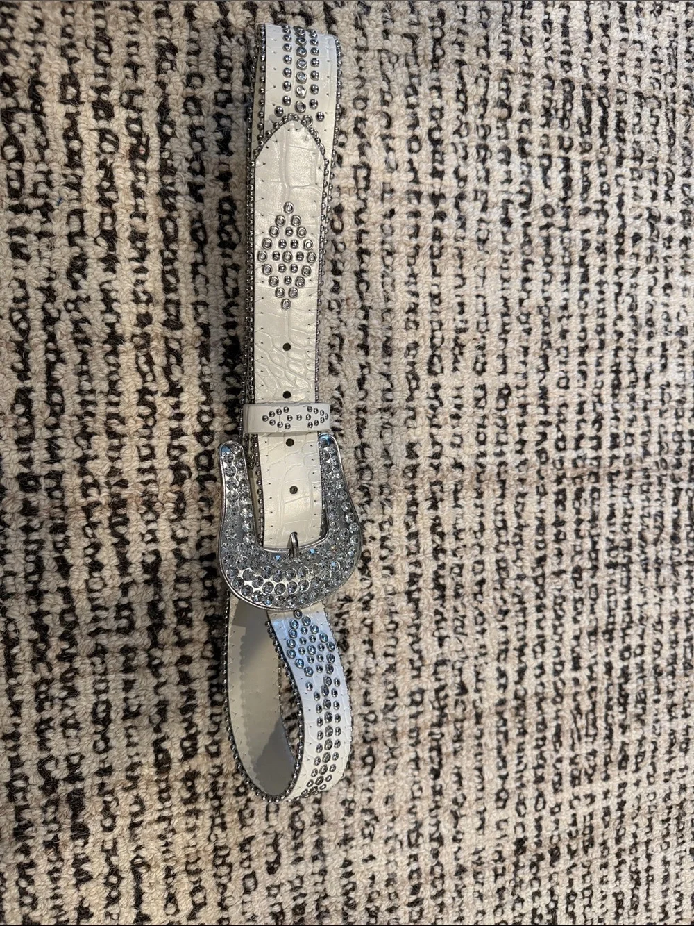 White Crystal-Embellished Women's Fashion Belt